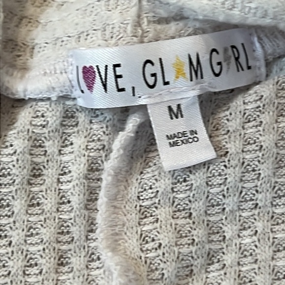 Super cute girls sweater. Size m-7/8 - Picture 2 of 3